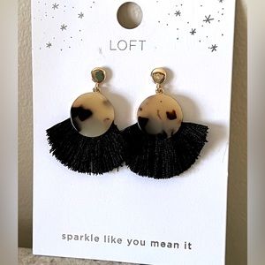 LOFT BLACK WITH TORTOISE COLOR EARRINGS